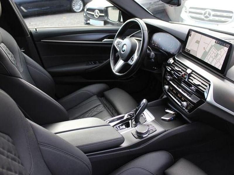 Gebraucht BMW 540 M Sport 333 PS (244 kW) 2022 Alpinweiss iii Limousine