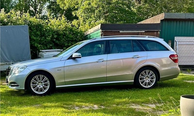Gebraucht Mercedes E350 Avantgarde 265 PS (194 kW) 2011 Silber Kombi