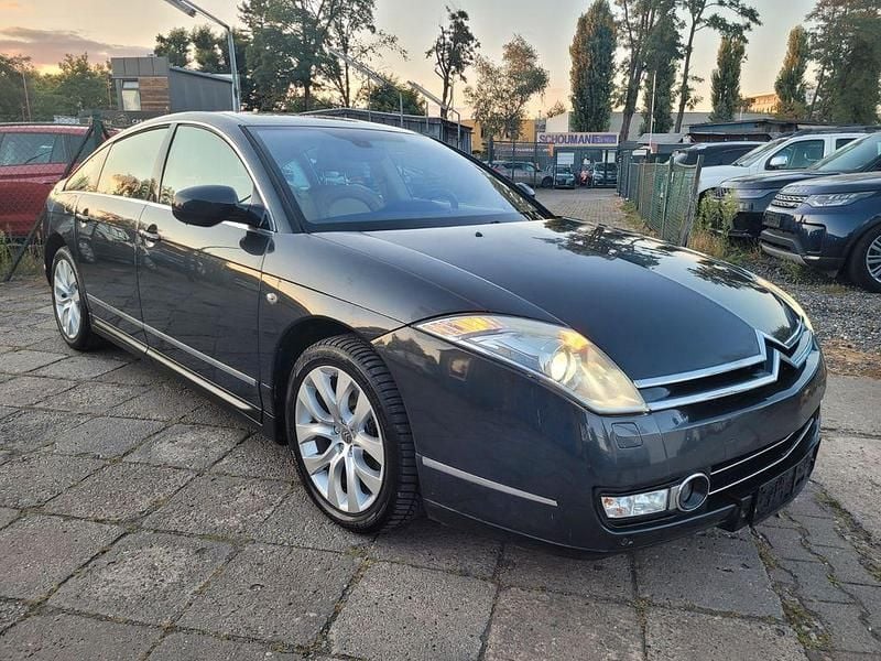 Grau Gebraucht 2010 Citroën C6 Business Class Limousine | 7.900 € (Fairer Preis) - Bild 1/4