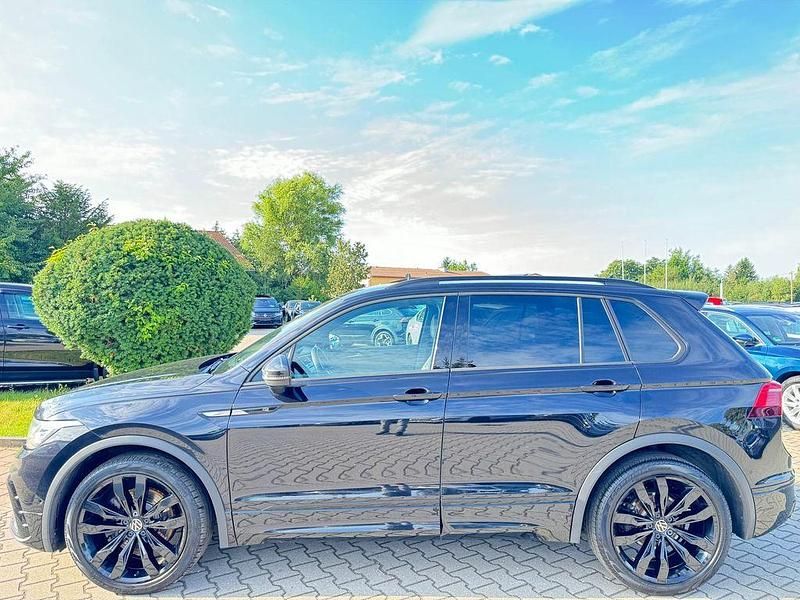 Gebraucht VW Tiguan R-line 200 PS (147 kW) 2022 Schwarz SUV