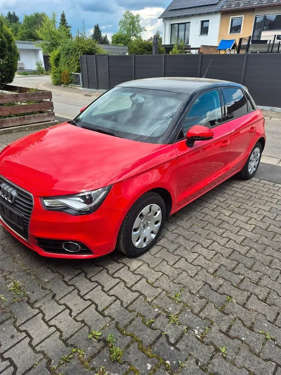 Gebraucht Audi A1 Sportback Ambition 86 PS (63 kW) 2013 Rot Kleinwagen