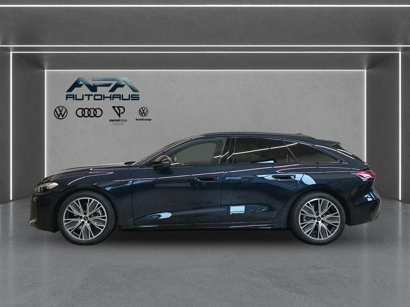 Gebraucht Audi A5 Ambiente 204 PS (150 kW) 2024 Firmamentblau metallic Coupé