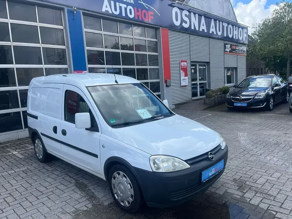 Gebraucht Opel Combo Business 75 PS (55 kW) 2010 Weiß Van / Kleinbus