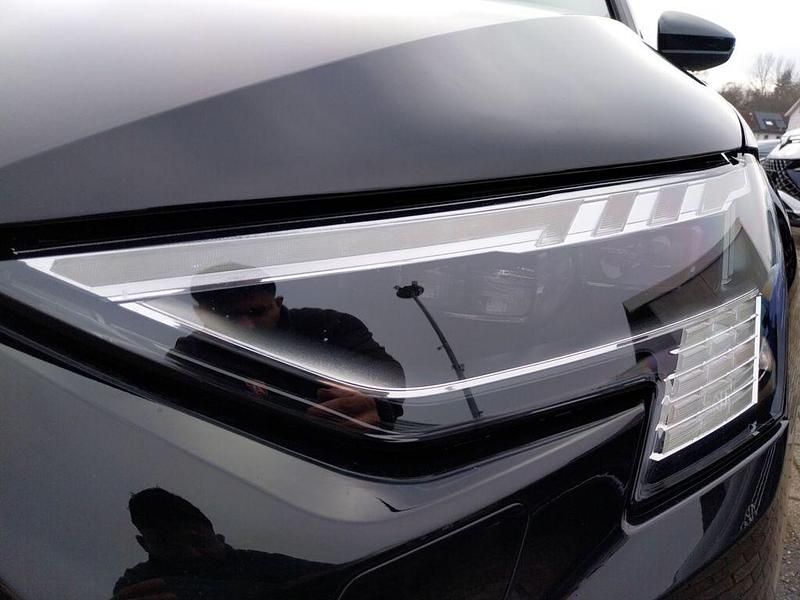 Gebraucht Audi A3 Sport 204 PS (150 kW) 2022 Brillantschwarz Limousine