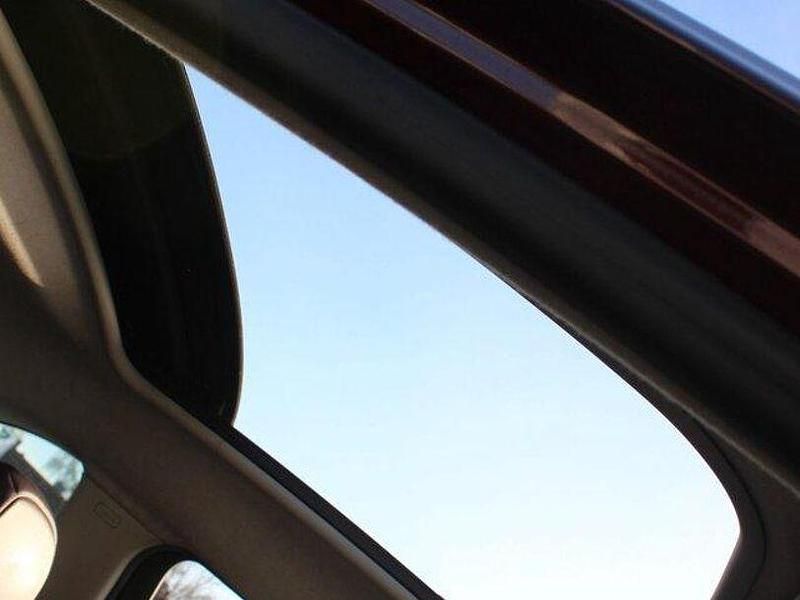 Gebraucht Opel Adam Open Air 116 PS (85 kW) 2016 Samtrot (p2)/berry red (p2) Kleinwagen