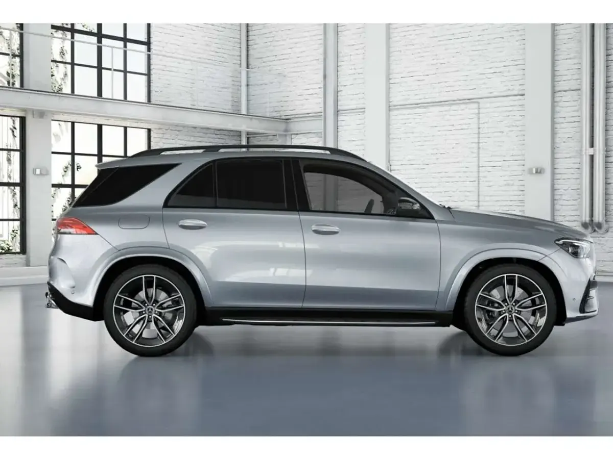 Gebraucht Mercedes GLE450 AMG 381 PS (280 kW) 2024 Silber SUV