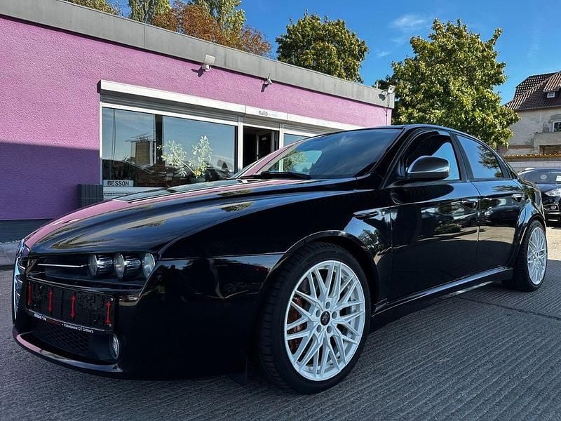 Schwarz Gebraucht 2008 Alfa Romeo 159 Ti Limousine | 4.990 € (Fairer Preis) - Bild 1/4