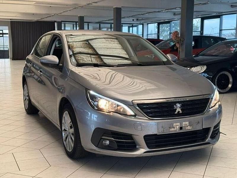 Gebraucht Peugeot 308 Active 131 PS (96 kW) 2021 Grau Limousine
