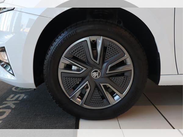 Neu Skoda Fabia Tour 80 PS (58 kW) 2025 Weiß (moonweiss metallic) Limousine