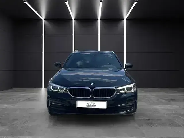 Gebraucht BMW 520 Sport Line 190 PS (139 kW) 2020 Schwarz Kombi