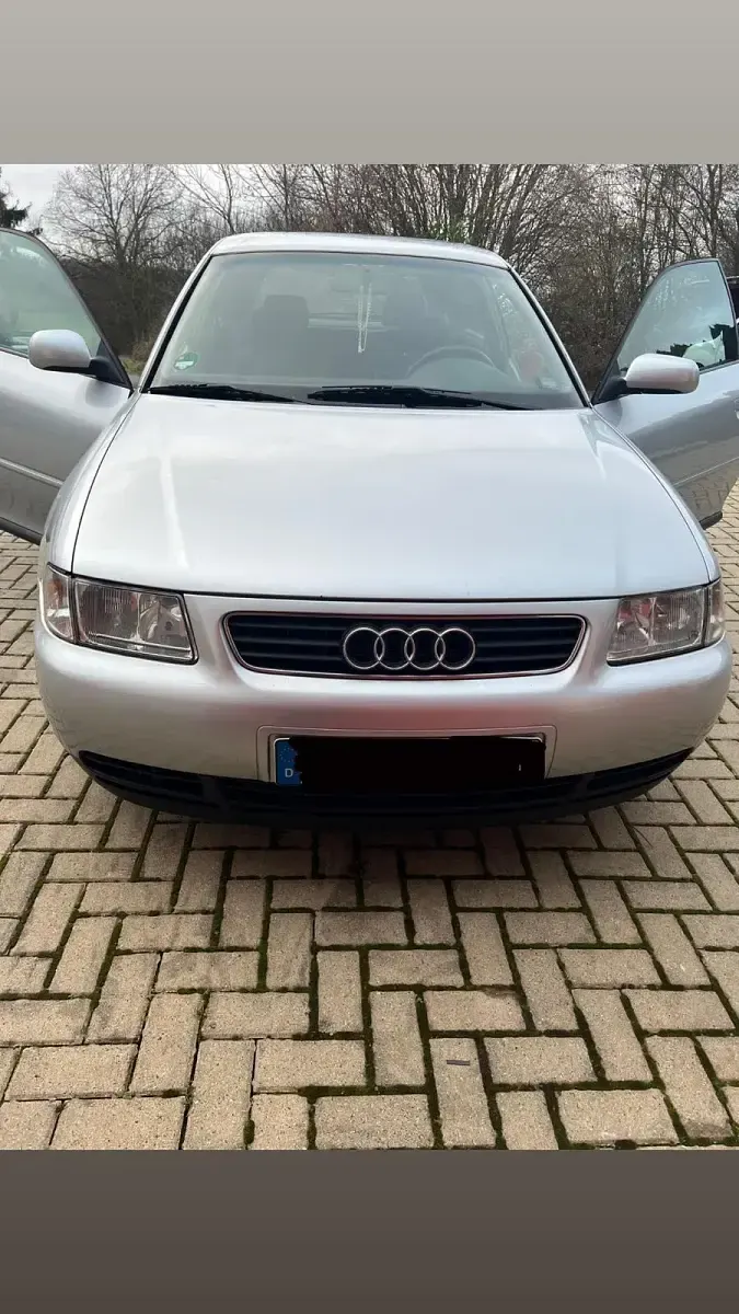 Gebraucht Audi A3 101 PS (74 kW) 1998 Silber Kleinwagen