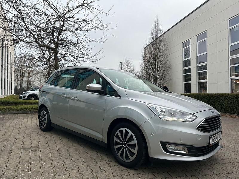 Gebraucht Ford Grand C-Max Titanium 125 PS (91 kW) 2016 Silber Van / Kleinbus