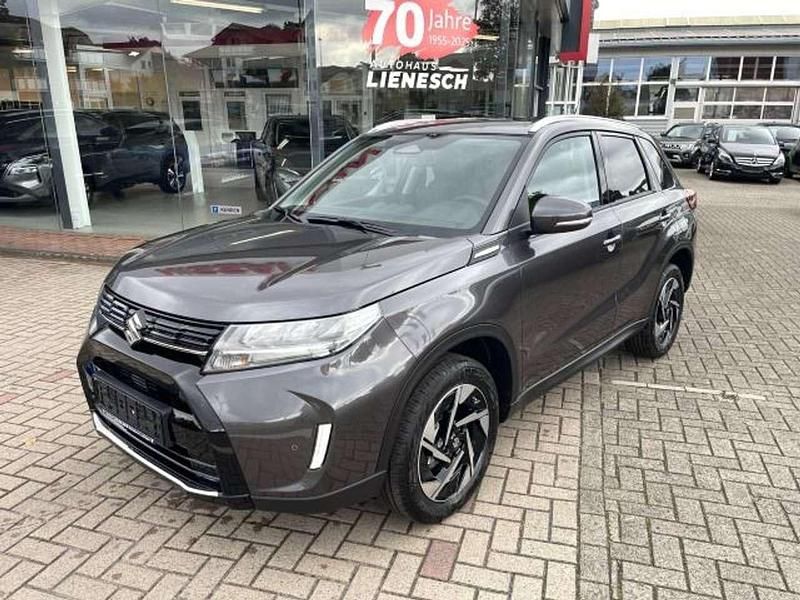 Neu Suzuki Vitara Comfort+ 110 PS (80 kW) 2025 Grau SUV