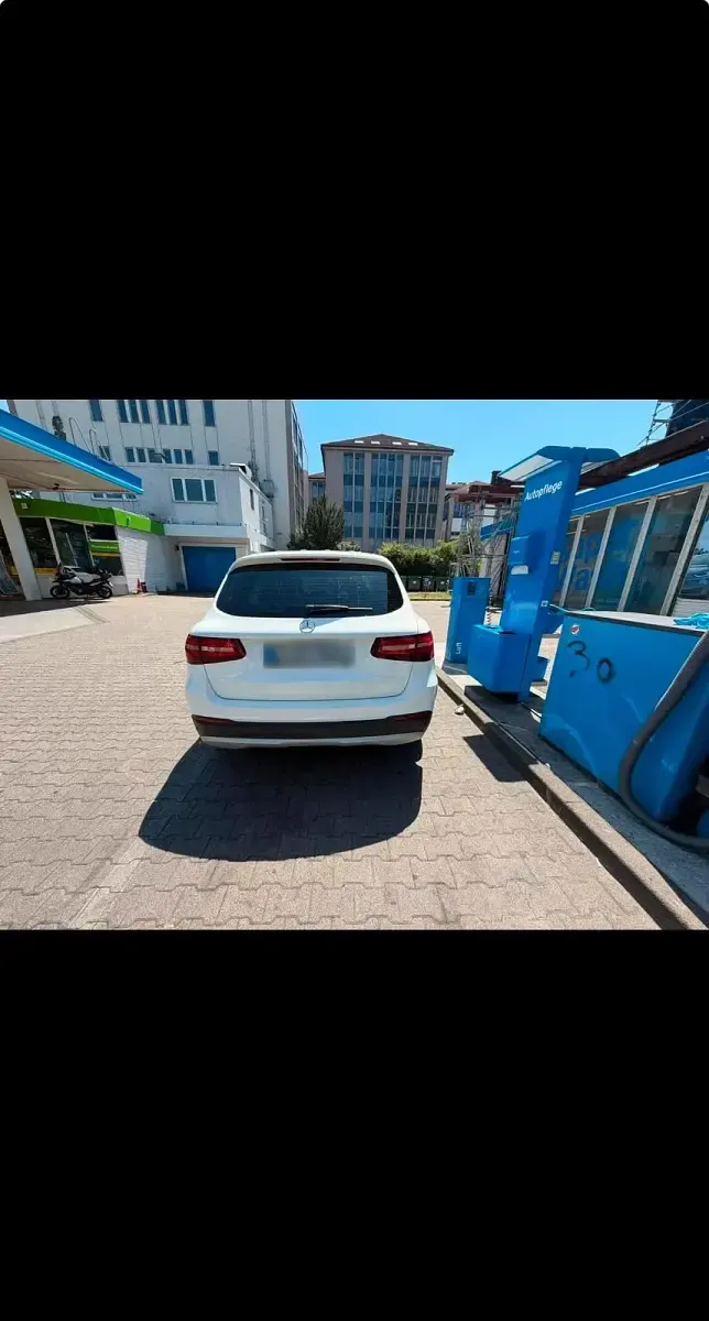 Gebraucht Mercedes GLC250 211 PS (155 kW) 2017 Weiß SUV