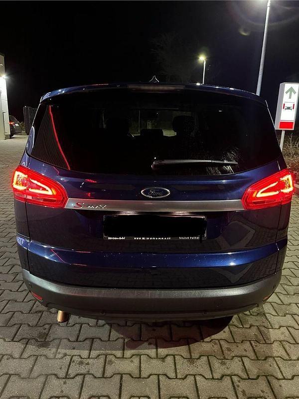 Gebraucht Ford S-MAX Titanium 160 PS (117 kW) 2011 Blau Van / Kleinbus