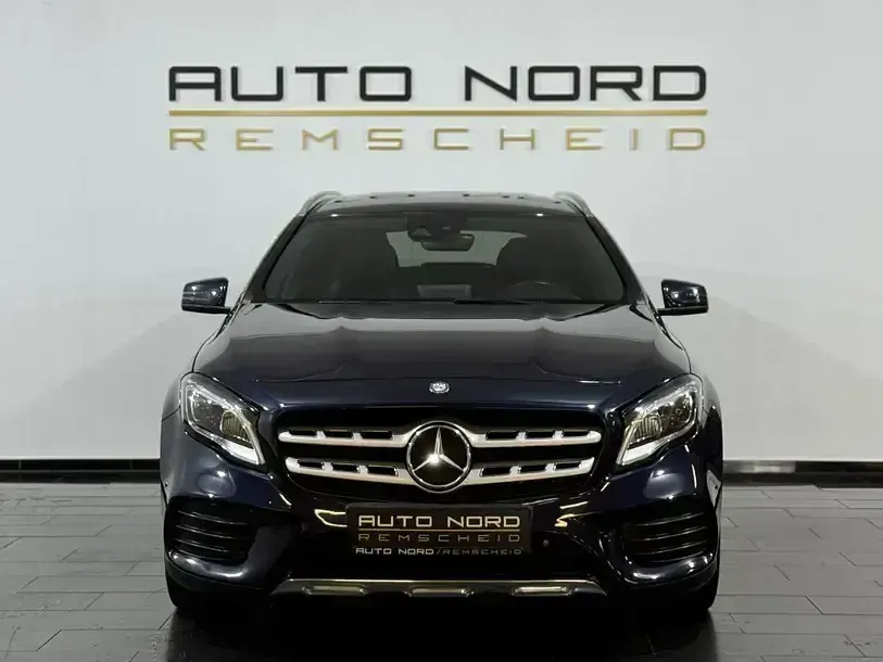 Gebraucht Mercedes GLA220 AMG line 177 PS (130 kW) 2017 Blau SUV