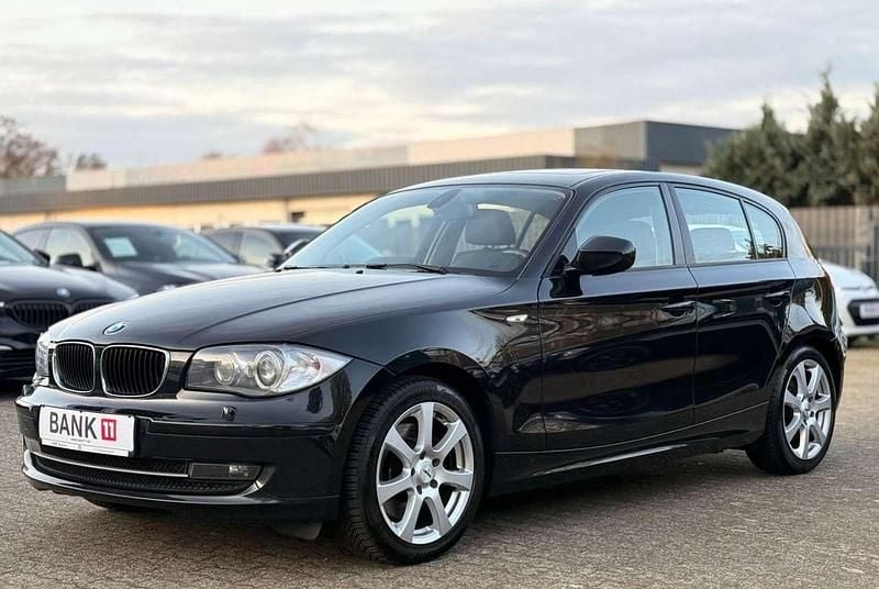 Schwarz Gebraucht 2011 BMW 123 Advantage Kleinwagen | 7.990 € (Fairer Preis) - Bild 1/4