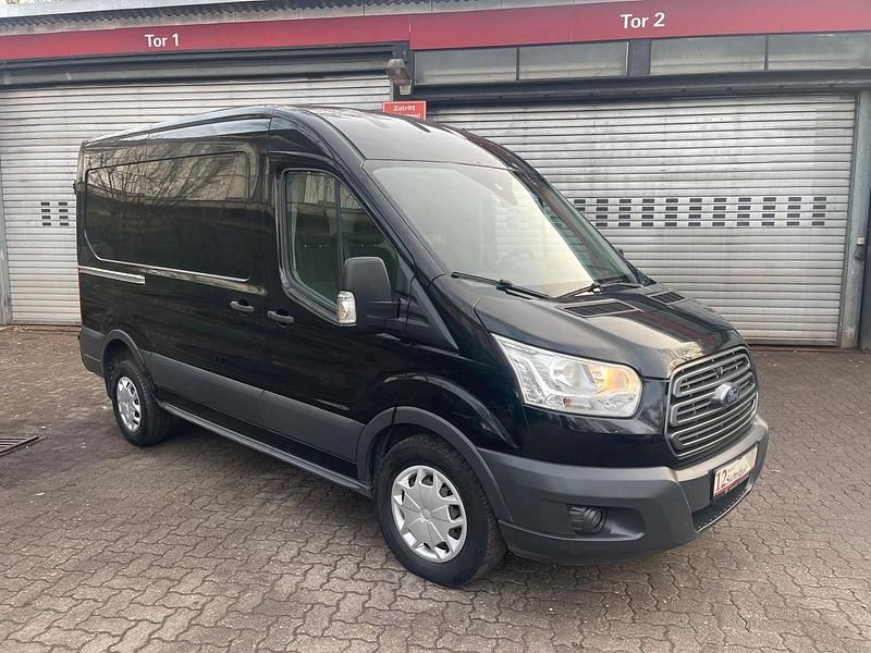Gebraucht Ford Transit Trend 125 PS (91 kW) 2016 Schwarz Van / Kleinbus