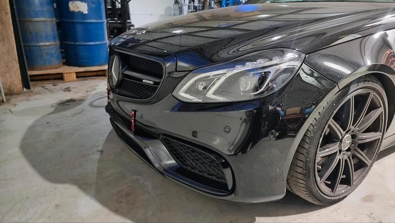 Gebraucht Mercedes E63 AMG 557 PS (409 kW) 2014 Schwarz Limousine