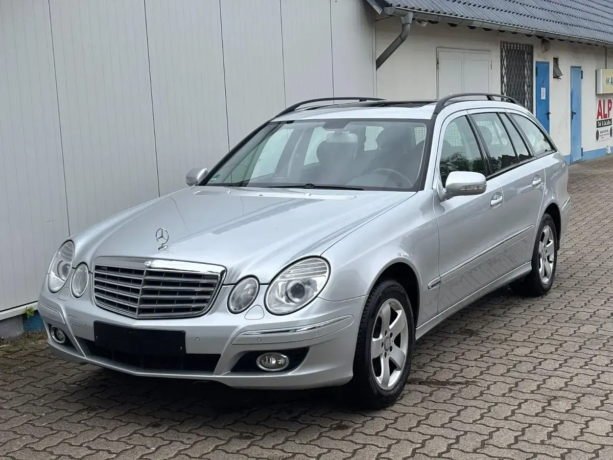 Gebraucht Mercedes E200 184 PS (135 kW) 2008 Silber Kombi