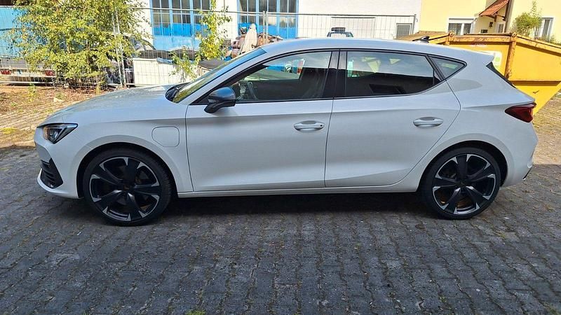 Gebraucht Cupra Leon 245 PS (180 kW) 2021 Weiß Limousine