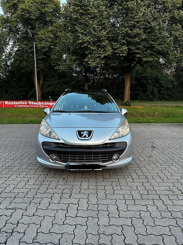 Grau Gebraucht 2006 Peugeot 207 Kombi | 2.000 € (Fairer Preis) - Bild 1/4