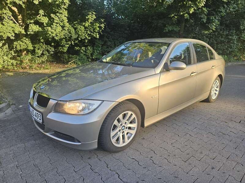 Bronze Gebraucht 2008 BMW 318 Limousine | 8.250 € (Fairer Preis) - Bild 1/4