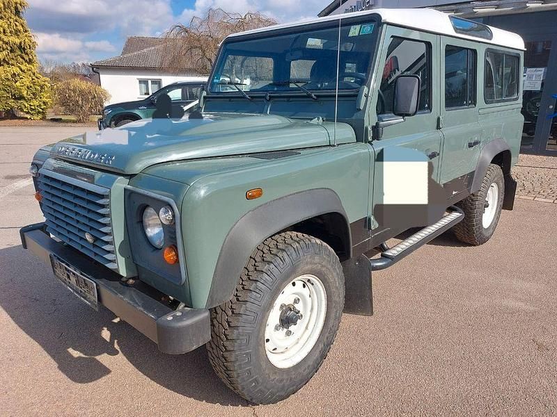 Gebraucht Land Rover Defender 122 PS (89 kW) 2014 Grün Kombi