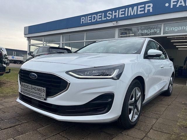 Gebraucht Ford Focus 120 PS (88 kW) 2022 Weiß Limousine