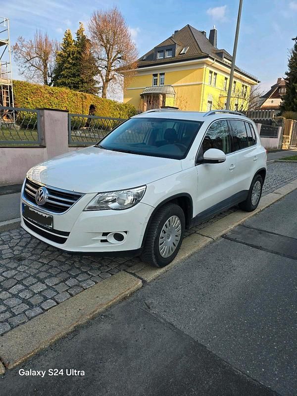 Gebraucht VW Tiguan 140 PS (102 kW) 2009 Weiß SUV