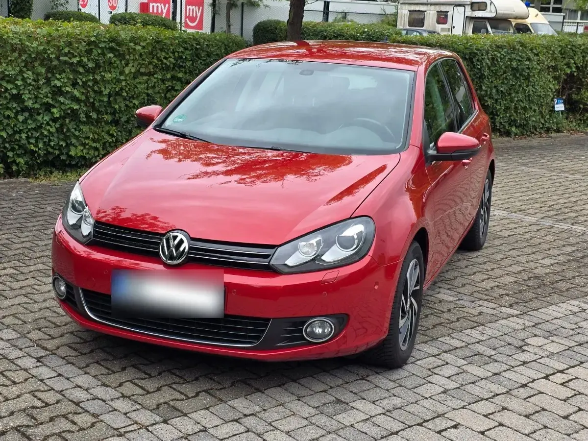 Gebraucht VW Golf VI Highline 160 PS (117 kW) 2011 Rot Kleinwagen