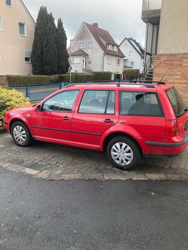 Gebraucht VW Golf IV 90 PS (66 kW) 2001 Rot Kombi