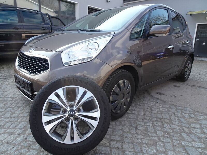 Beige Gebraucht 2016 Kia Venga DREAM-TEAM Edition Kleinwagen | 6.750 € (Fairer Preis) - Bild 1/4