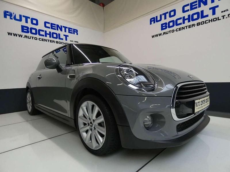 Gebraucht Mini Cooper Pepper 136 PS (100 kW) 2018 Moonwalk grey Kleinwagen