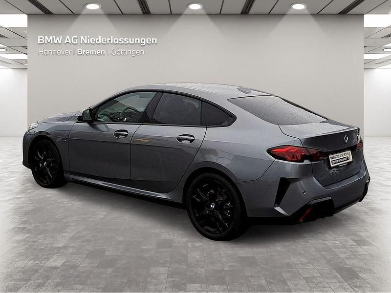 Gebraucht BMW 220 Shadowline 150 PS (110 kW) 2025 Grau Coupé