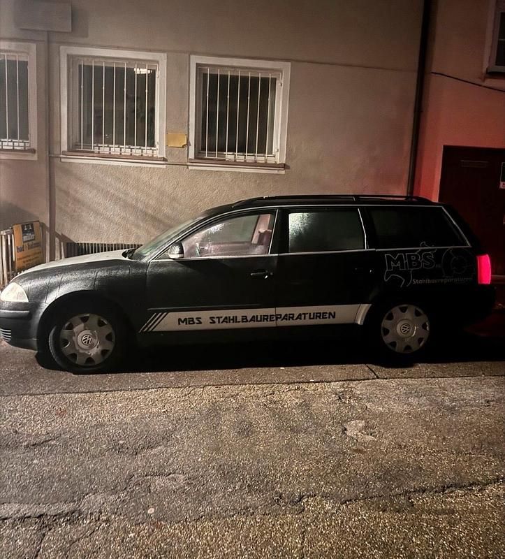 Gebraucht VW Passat 106 PS (77 kW) 2004 Schwarz Kombi