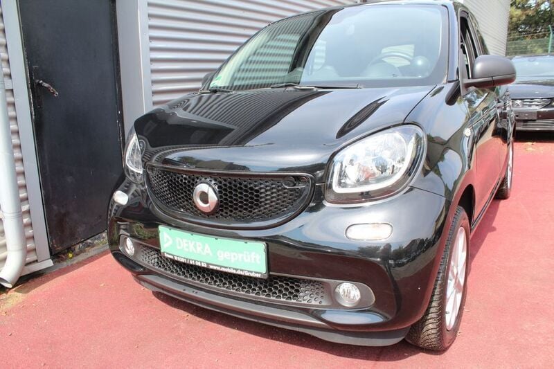 Schwarz Gebraucht 2019 Smart ForFour Passion Kleinwagen | 9.979 € (Fairer Preis) - Bild 1/4