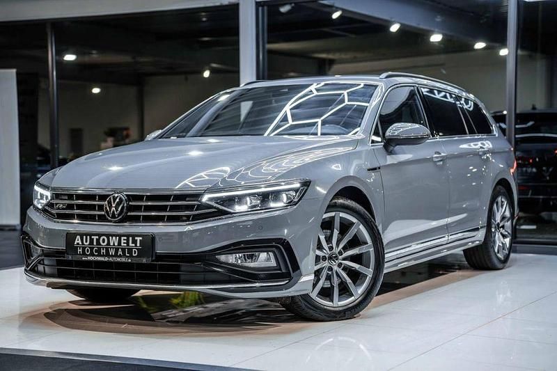 Occasion VW Passat R-line 150 ch (110 kW) 2023 Gris Break