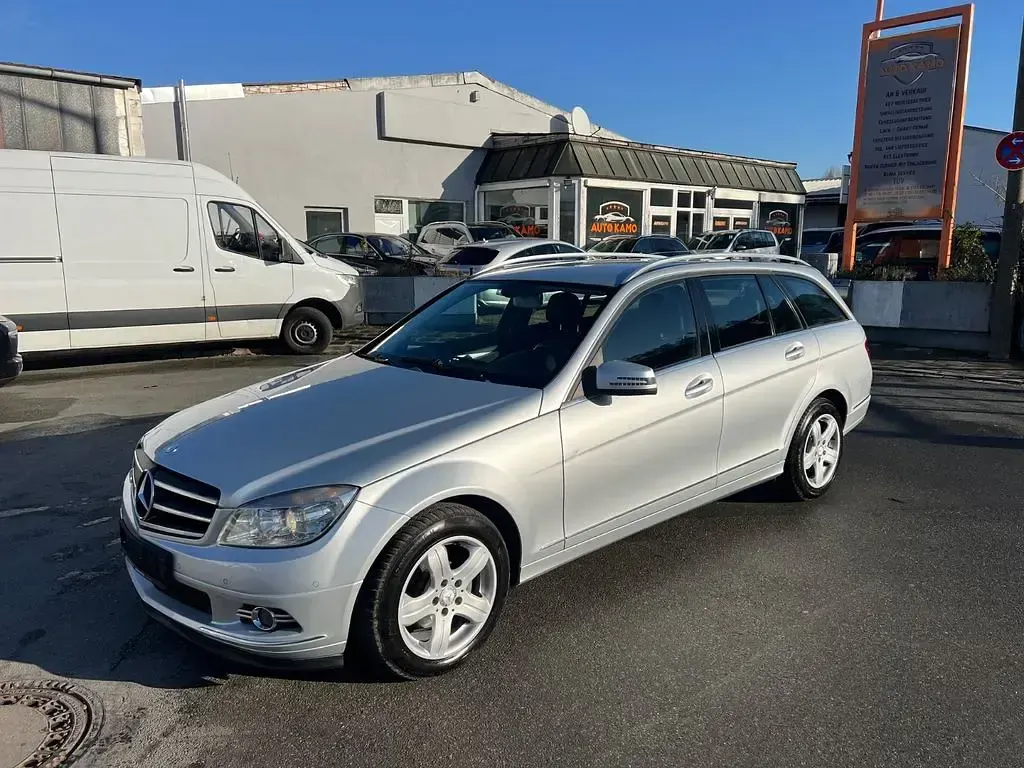 Gebraucht Mercedes C220 Avantgarde 170 PS (125 kW) 2010 Silber Kombi