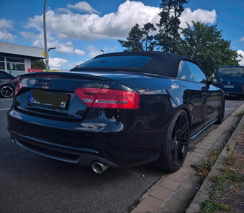 Schwarz Gebraucht 2010 Audi A5 Cabriolet S-Line Cabrio | 13.650 € - Bild 1/4