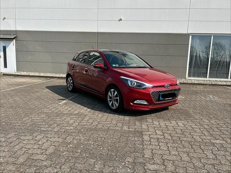 Gebraucht Hyundai i20 75 PS (55 kW) 2015 Kleinwagen