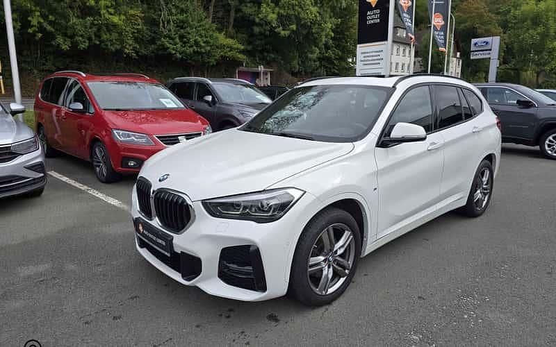 Weiß Gebraucht 2022 BMW X1 M Sport SUV | 32.480 € (Teuer) - Bild 1/4