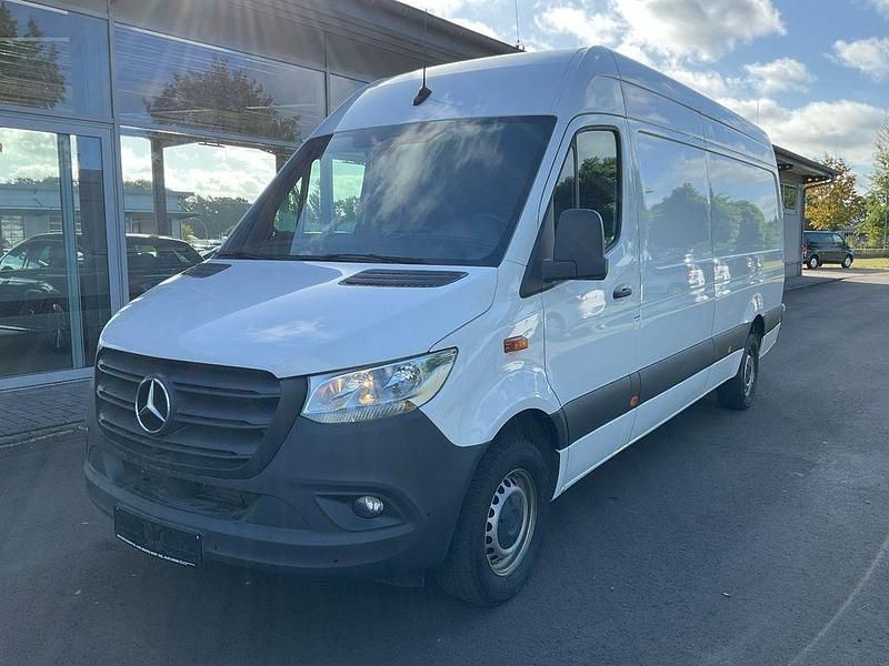 Weiß Gebraucht 2023 Mercedes Sprinter Van | 34.498 € (Guter Preis) - Bild 1/4
