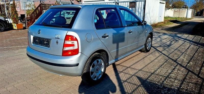 Gebraucht Skoda Fabia 54 PS (39 kW) 2006 Silber Limousine