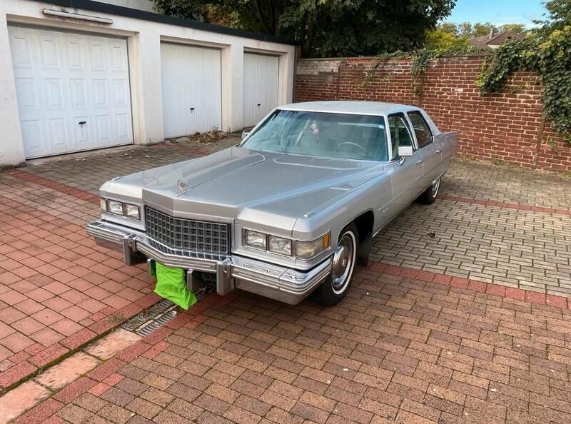 Silber Gebraucht 1976 Cadillac Fleetwood Brougham Limousine | 17.000 € - Bild 1/4