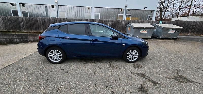 Gebraucht Opel Astra 110 PS (80 kW) 2020 Blau Limousine