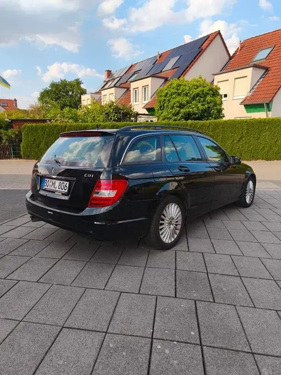 Gebraucht Mercedes C220 170 PS (125 kW) 2014 Schwarz Limousine