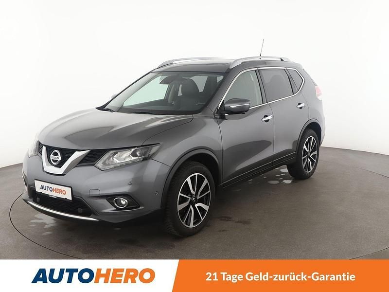 Grau Gebraucht 2017 Nissan X-Trail Tekna SUV | 17.620 € (Fairer Preis) - Bild 1/3