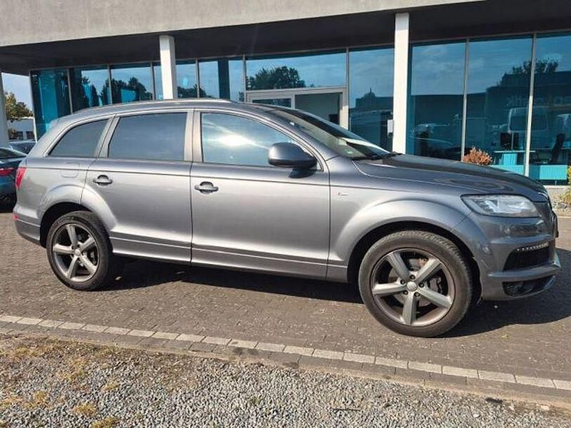 Graphitgrau metallic (metallic) Gebraucht 2014 Audi Q7 S-Line SUV | 13.900 € (Superpreis) - Bild 1/4