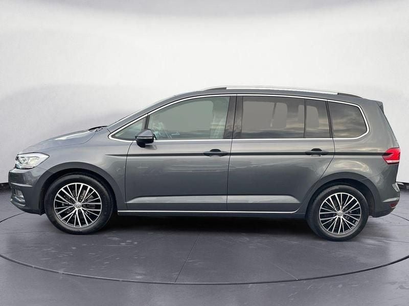 Gebraucht VW Touran Highline 150 PS (110 kW) 2017 Grau Van / Kleinbus